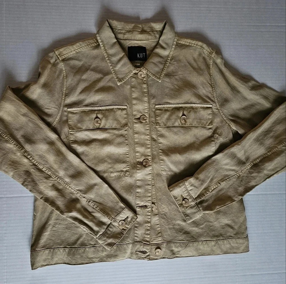 KUT from the Kloth Abigail Khaki Lightweight Button Up - Picture 7 of 7